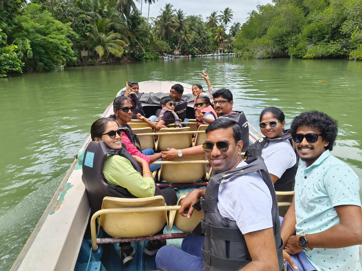 Sri Lanka private group boat tour